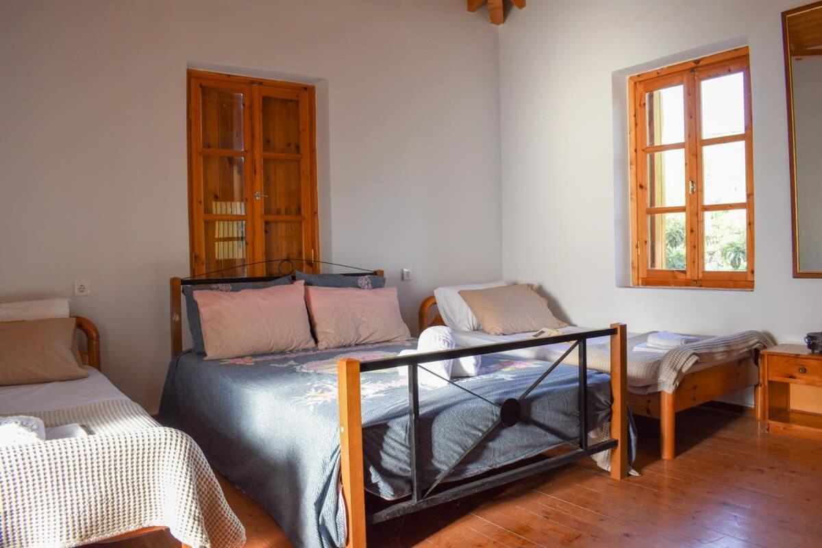 Coastal Stone Residence With Spectacular Scenery Kitriai Luaran gambar